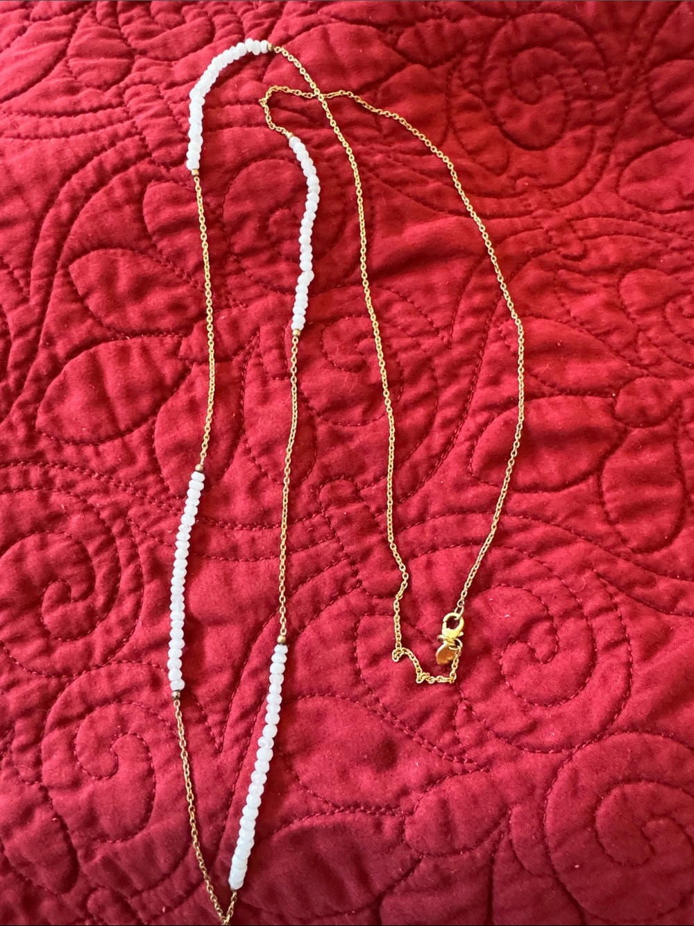 Delicate White Beaded Gold-Chain Necklace 925